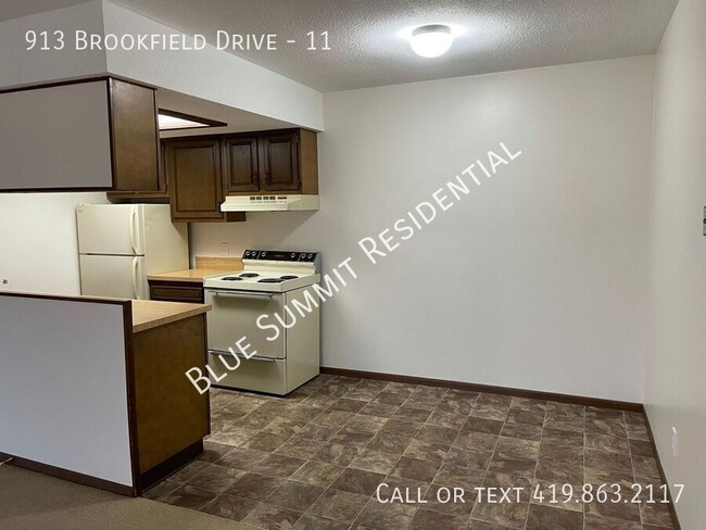 Building Photo - 2 bed, 1 bath apartment