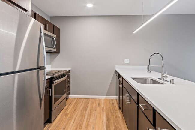 Building Photo - 8041 W Bluemound Rd