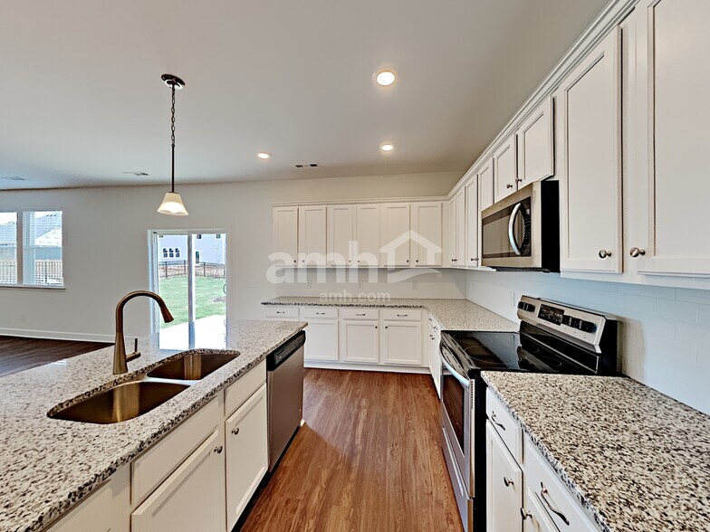 Building Photo - 3576 Butler Rd