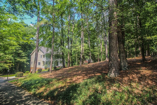 Building Photo - 4265 Deerwood Ln