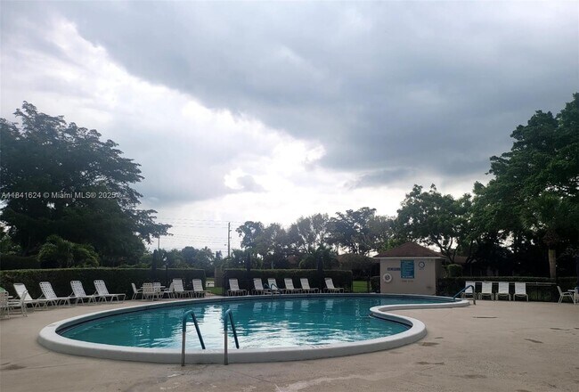 Building Photo - 14575 Bonaire Blvd