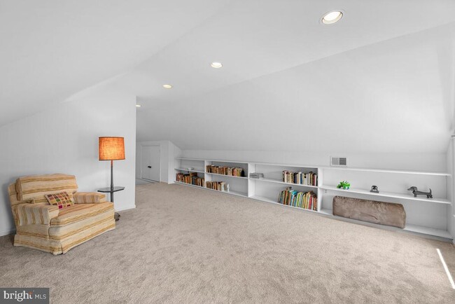 Building Photo - 5750 Oregon Ave NW