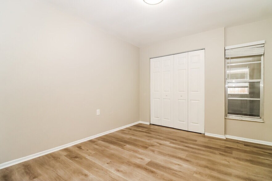 Building Photo - 7521 Como Dr