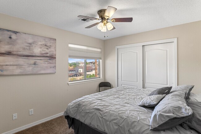 Building Photo - 1529 Luz De Sol Dr
