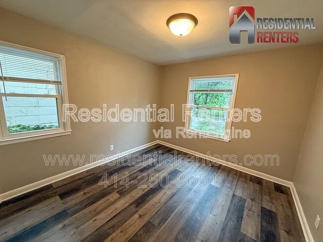 Building Photo - 5163 N 58th St