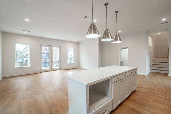 Building Photo - Perfect New Standalone 4 bed 4 bath Close to Greenville Ave & Henderson