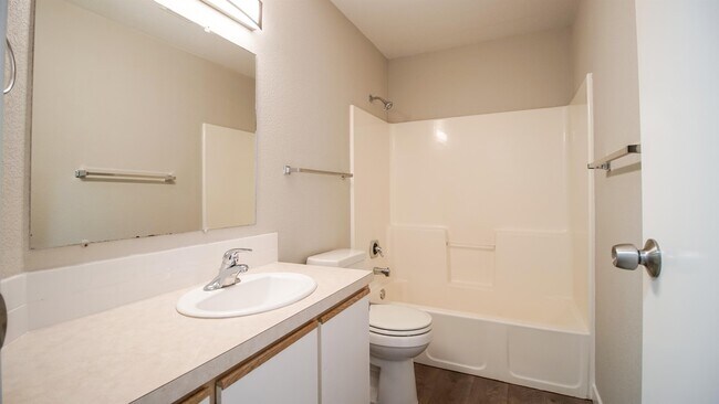 Building Photo - 1017 N Stilson Rd