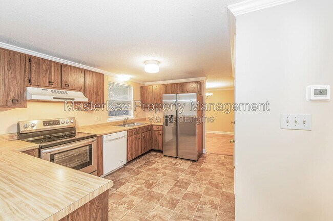 Building Photo - 104 Castle Bay Ct