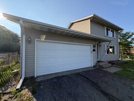 Building Photo - 4533 Cinnamon Ridge Trl