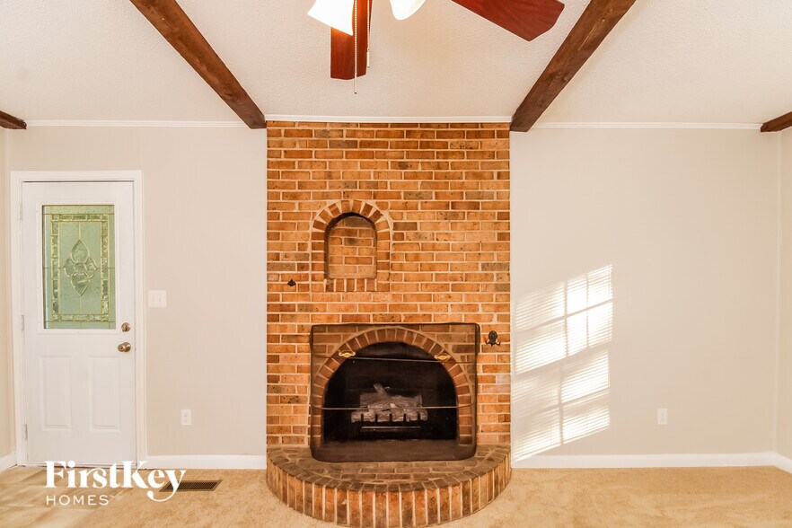 Building Photo - 1724 Waverly St