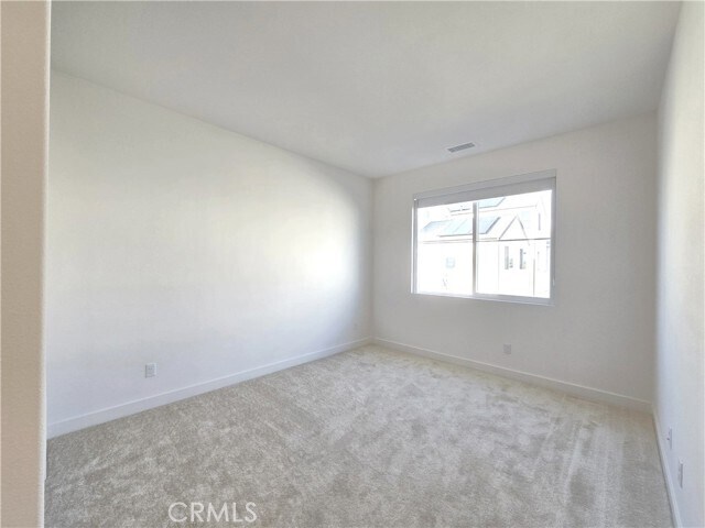 Building Photo - 179 Yugen