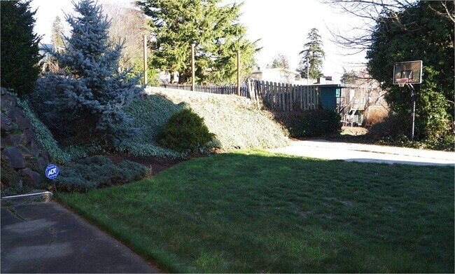 Building Photo - Price Reduction!$3600- Spectacular Water View of Puget Sound and Mount Rainier