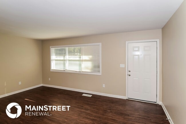 Building Photo - 1128 Lay Dr