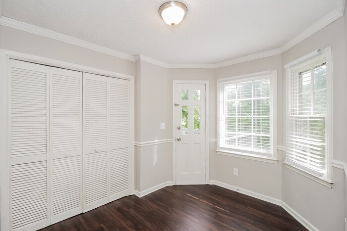 Building Photo - 4296 Alison Jane Dr NE