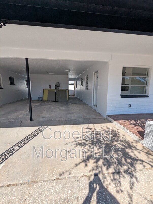 Building Photo - 4525 29th Ave S