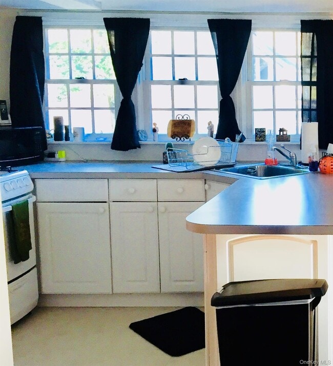 Building Photo - 7 Harbor View Rd