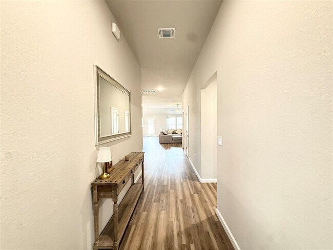 Building Photo - 142 Periwinkle Ln