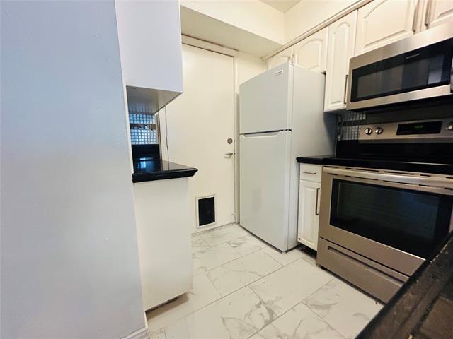 Building Photo - 5616 Preston Oaks Rd