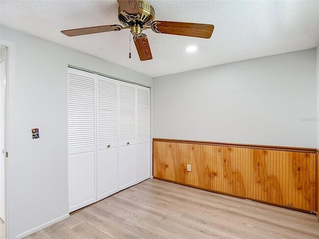 Building Photo - 7916 Woodgrove Cir