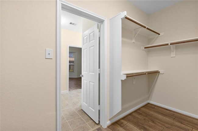 Building Photo - 4855 Palomar Ln