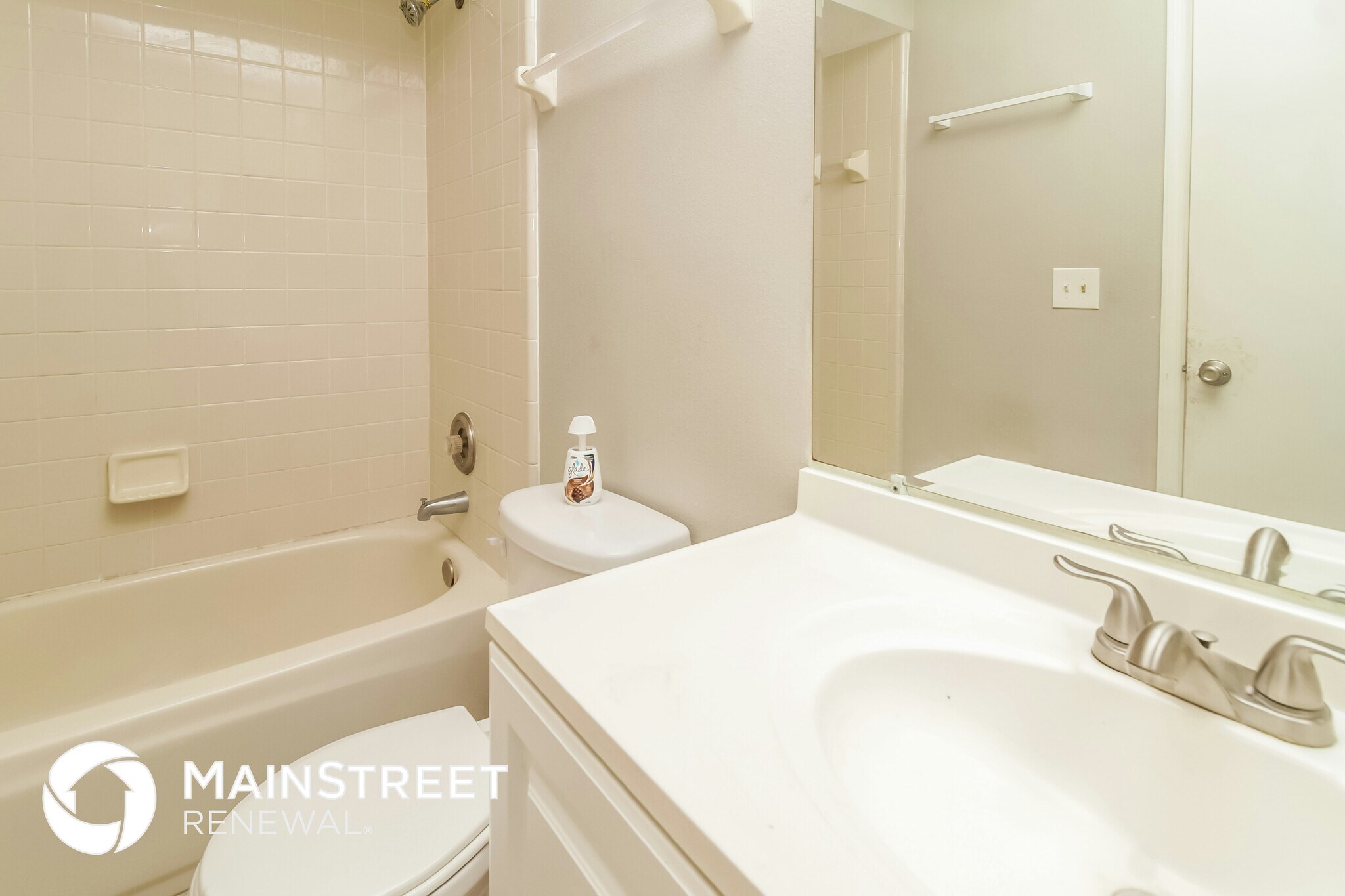 Building Photo - 1506 W 18th St