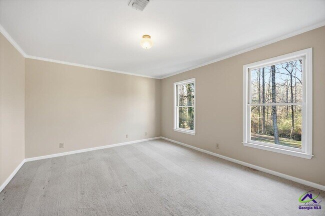 Building Photo - 5056 Wellington Dr