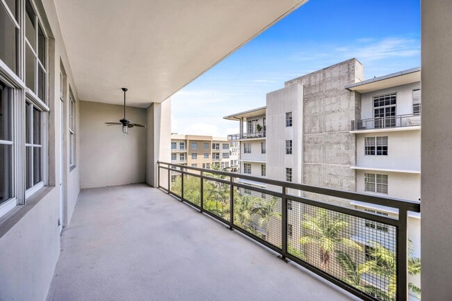 Building Photo - 411 NW 1st Ave