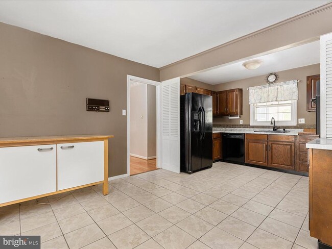 Building Photo - 4405 Manor Hall Ln