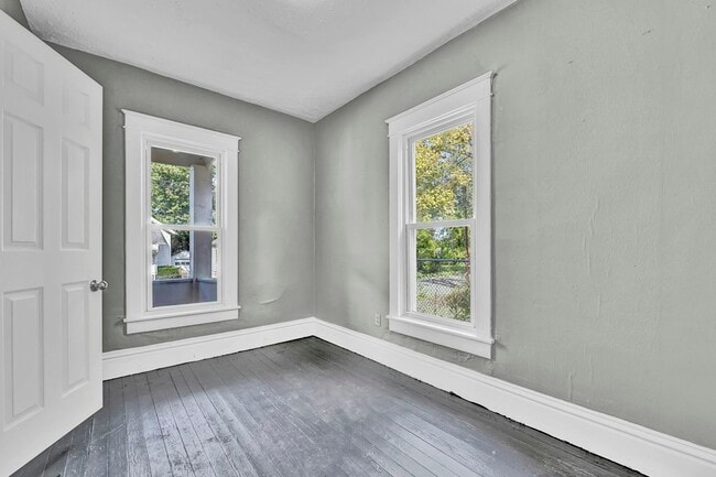 Building Photo - 1238 McKinley Ave