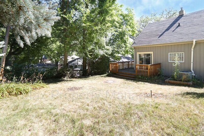 Building Photo - 660 27th St