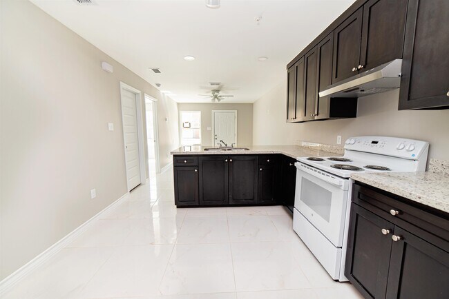 Building Photo - 315 Dorel Dr