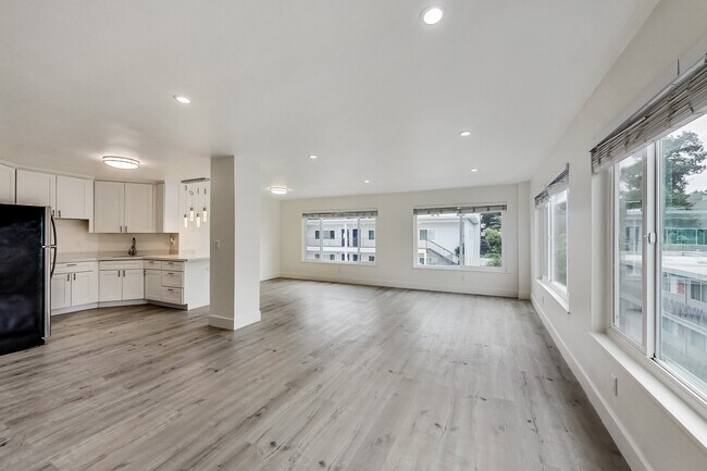 Floorplan - 245 Lee Street