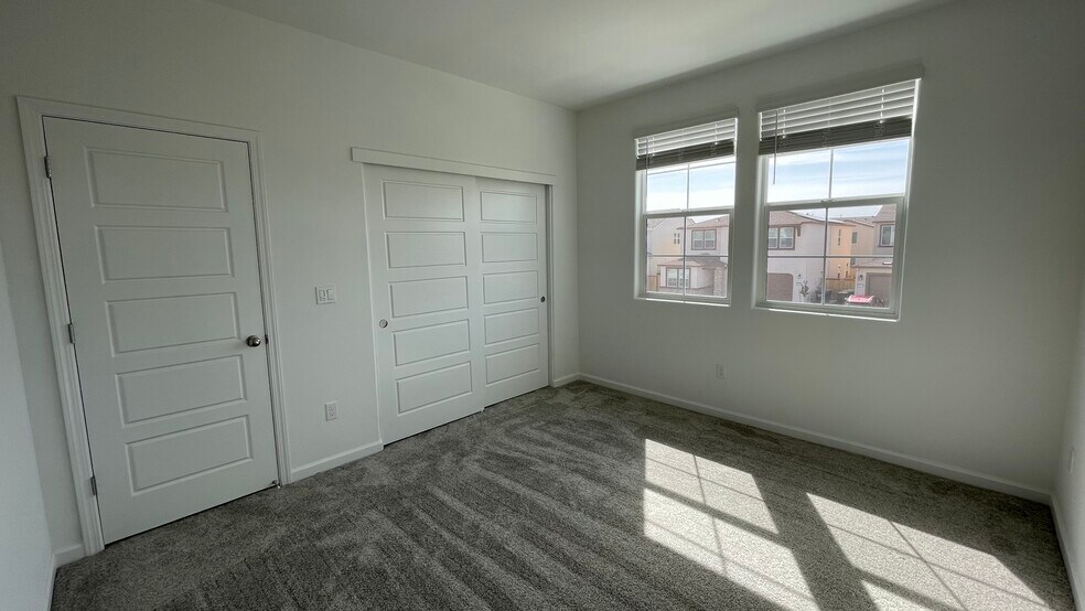 Primary Photo - 8851 Boes Way