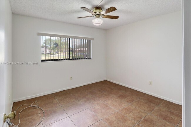 Building Photo - 9887 N Belfort Cir