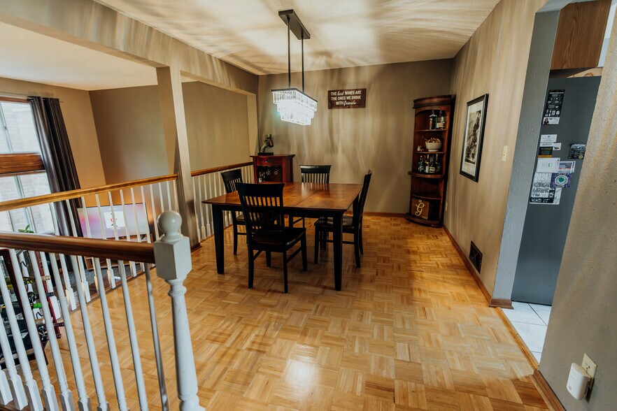 Building Photo - 2042 Louisiana Ave S