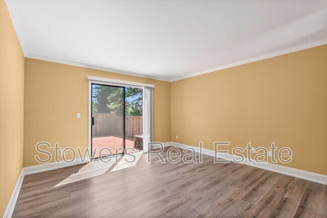 Building Photo - 1825 N Forest Hill Pl