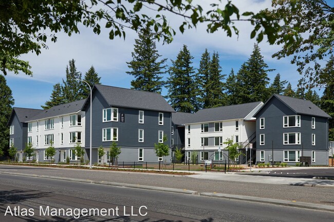 Building Photo - 468 SE 202nd Ave