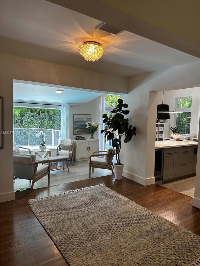 Building Photo - 630 San Lorenzo Ave