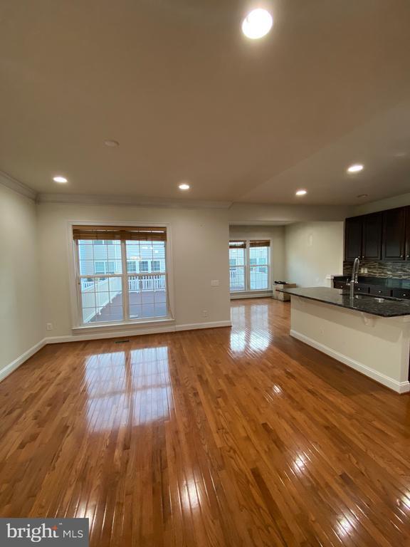 Building Photo - 43557 White Cap Terrace