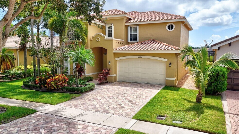 Primary Photo - 8326 Emerald Winds Cir