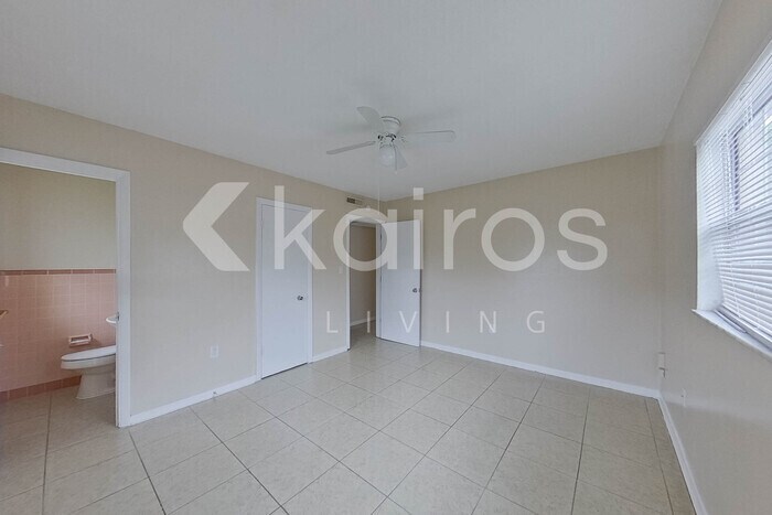 Building Photo - 2441 Healy Dr