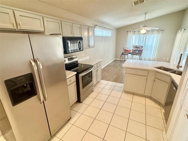Building Photo - 7724 Water Oak Ct