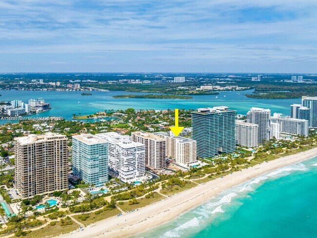 Building Photo - 10185 Collins Ave