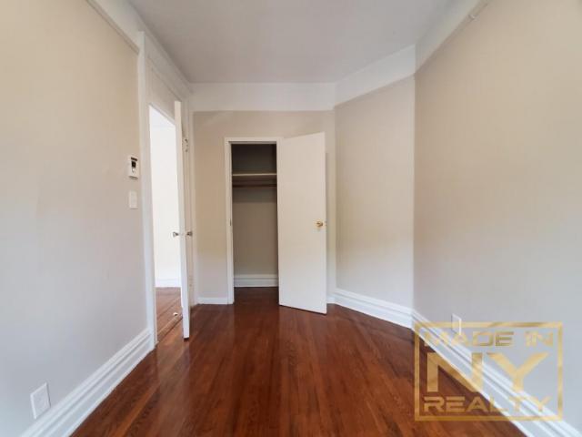 Building Photo - 1 bedroom in ASTORIA NY 11106