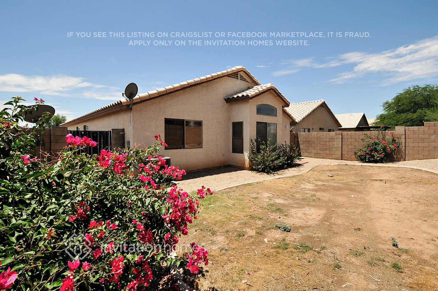 Building Photo - 15912 W Smokey Dr