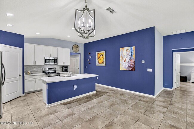 Building Photo - 7070 Sandle Dr
