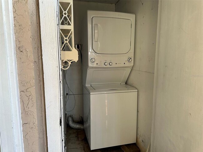 Building Photo - 21038 Voyager Blvd