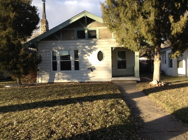 Primary Photo - 1208 W 31st St