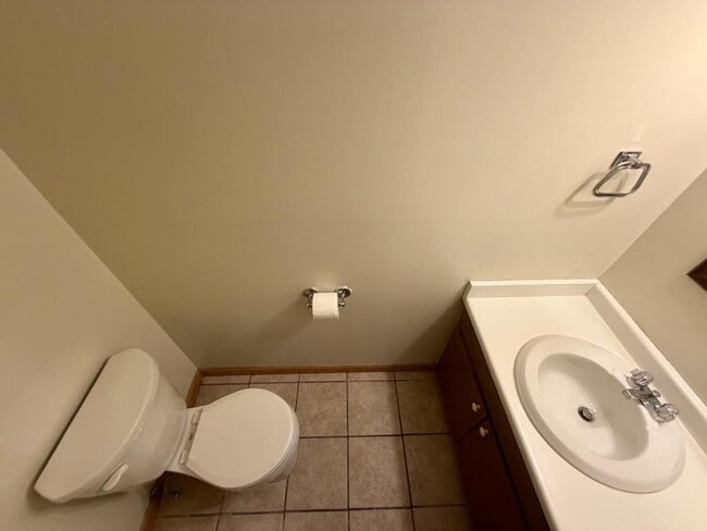 Building Photo - 99 Falcon Crest Dr