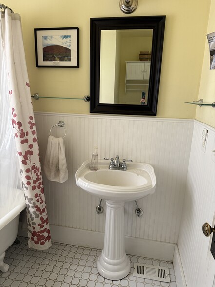 Main Floor Bathroom Sink - 1529 N Killingsworth St